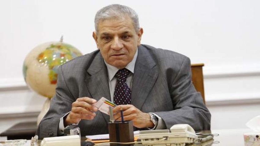 محلب يبحث أوضاع أصحاب المعاشات